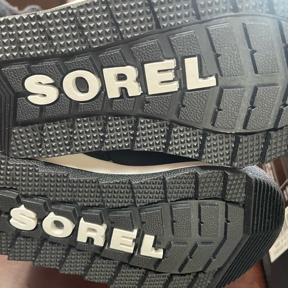 Sorel Whitney strap waterproof boots - Picture 2 of 6